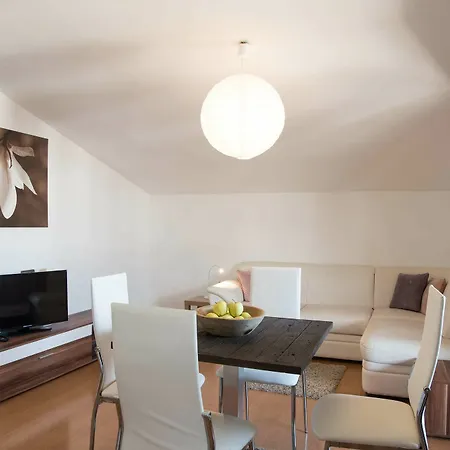 Apartment Alpz *